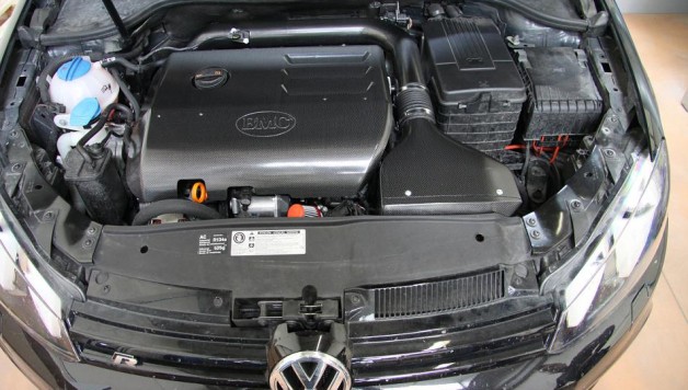 admissão BMC CRF Golf R 628x356 CRF – Carbon Racing Filters for the VW Golf R